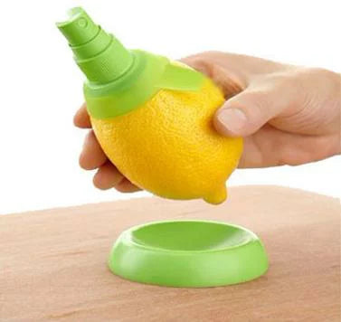 Lemon Sprayer: Turns Any Lemon Into a Spray Bottle