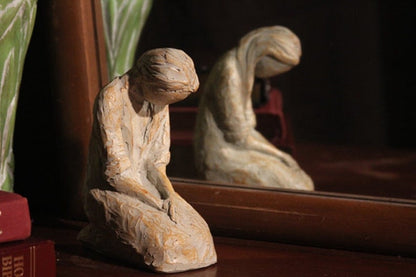 ✝️Beautiful hand cast inspirational sculpture of woman praying